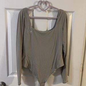 Lululemon Wundermost Ultra-Soft Nulu Square-Neck Long-Sleeve Bodysuit Size XL